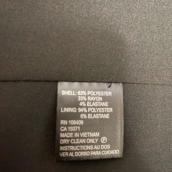 Tahari Arthur S Levine 16 Petite Women’s Black Suit Coat Blazer, Silver Buttons. - Picture 6 of 11